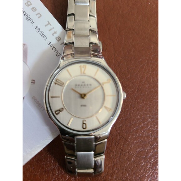 Skagen  Women\'s  Stainless Steel Link Watch Needs Battery main image 6